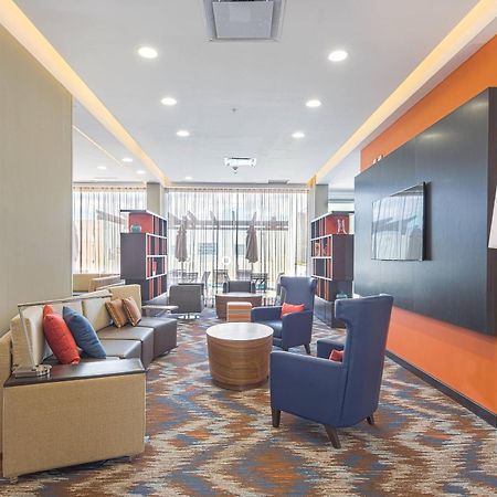 Courtyard By Marriott Saltillo Eksteriør bilde