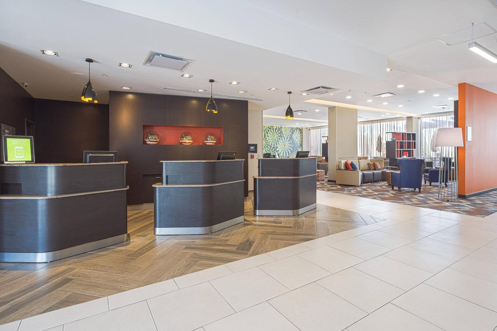 Courtyard By Marriott Saltillo Eksteriør bilde