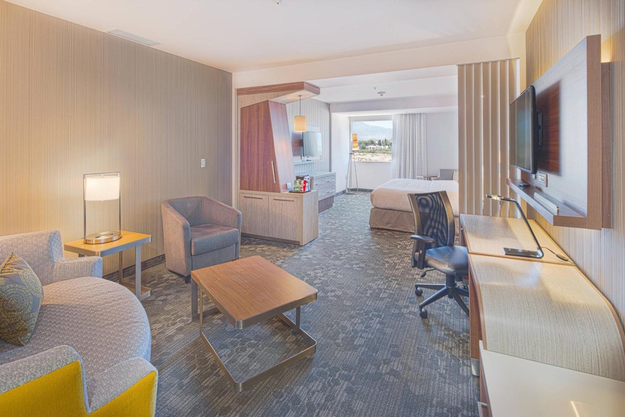Courtyard By Marriott Saltillo Eksteriør bilde