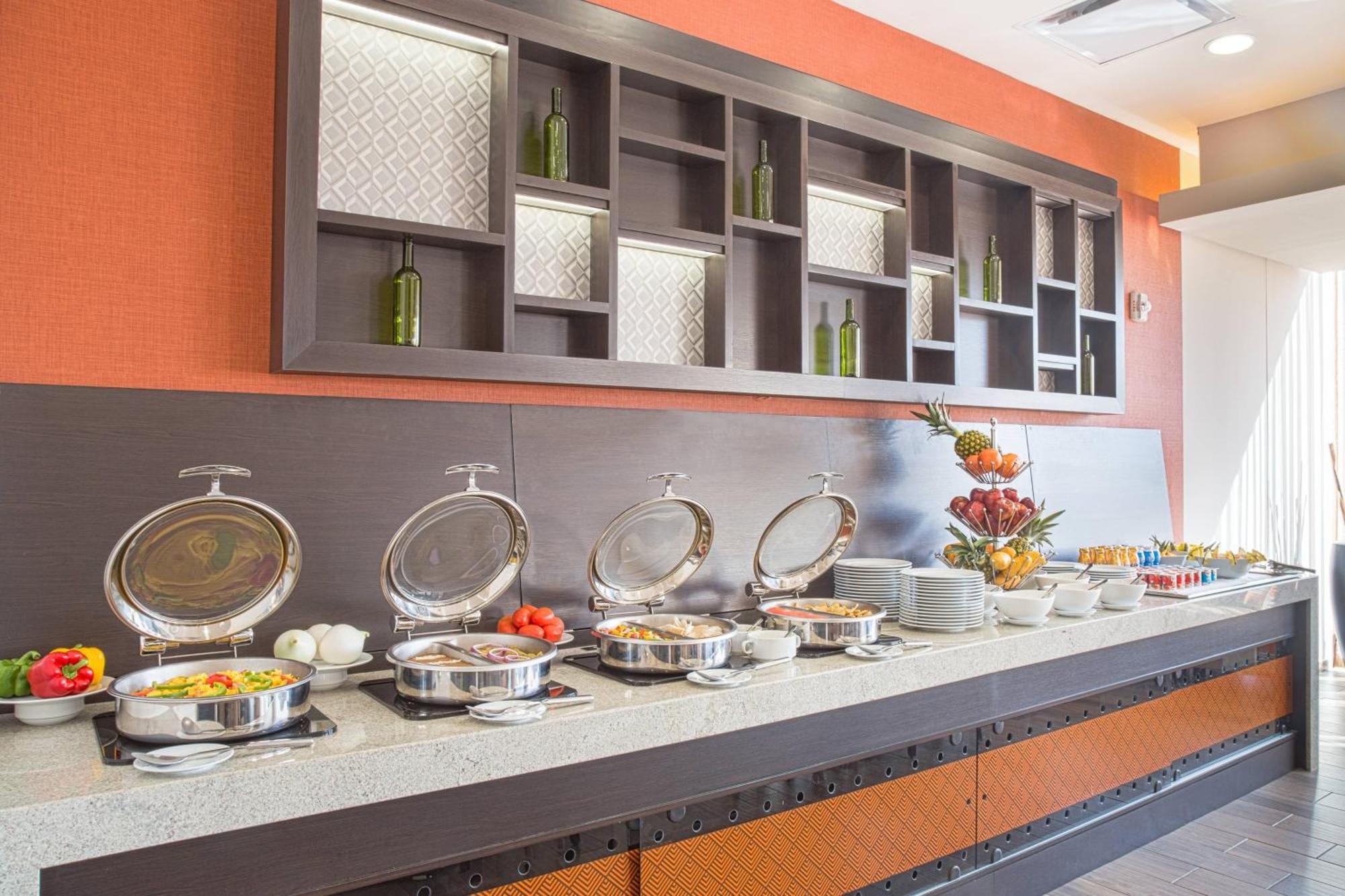 Courtyard By Marriott Saltillo Eksteriør bilde