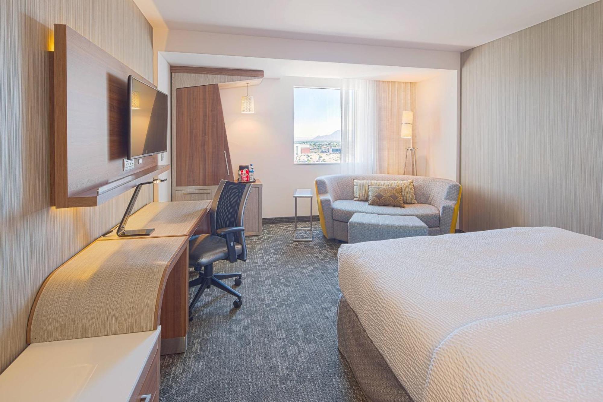 Courtyard By Marriott Saltillo Eksteriør bilde
