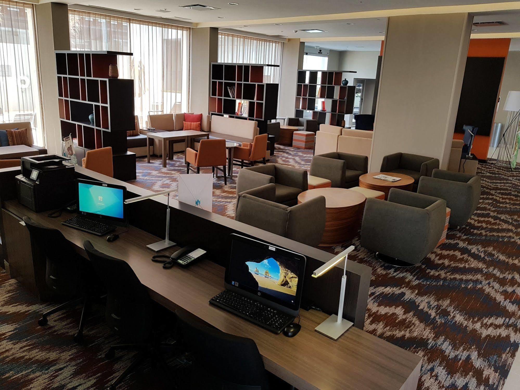 Courtyard By Marriott Saltillo Eksteriør bilde